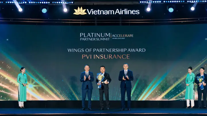 Bảo hiểm PVI được vinh danh tại hội nghị đối tác Vietnam Airlines